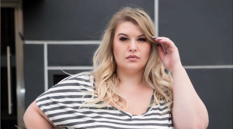 Plus Size Model Lyndsay Patricia Aka Plussizebarbiiee The Curvy List 